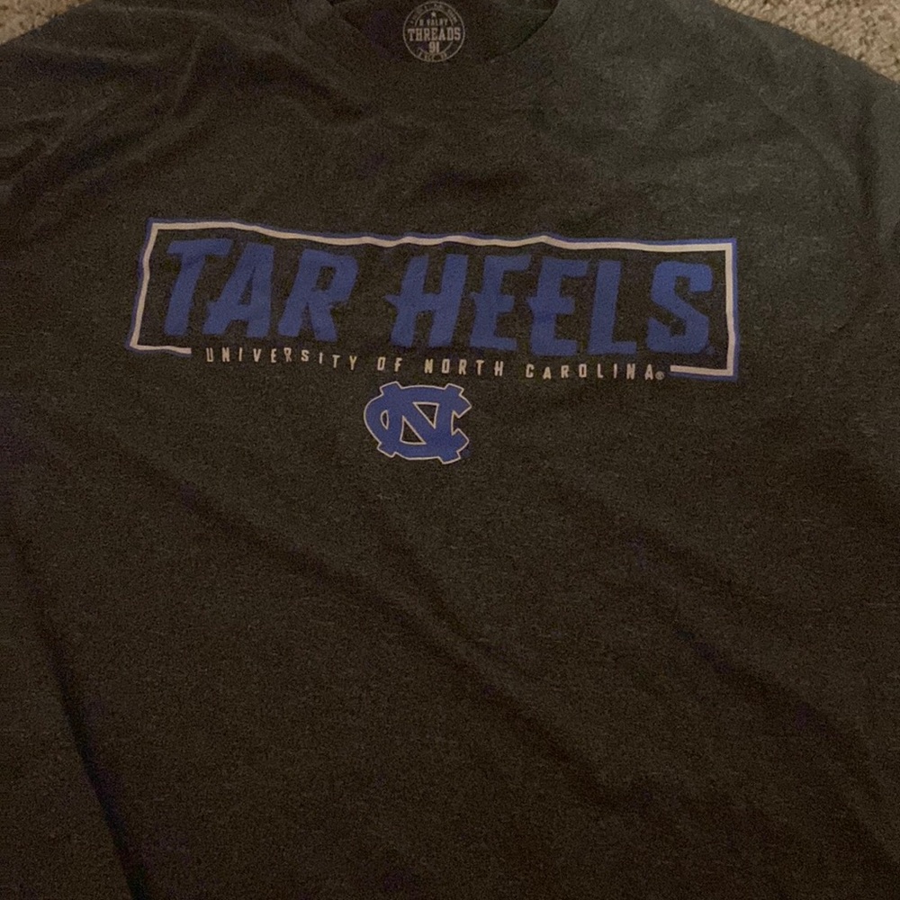 UNC Tar Heels shirt